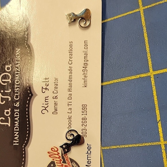 Kitty Cat Silver Tone Earrings - Picture 1 of 2